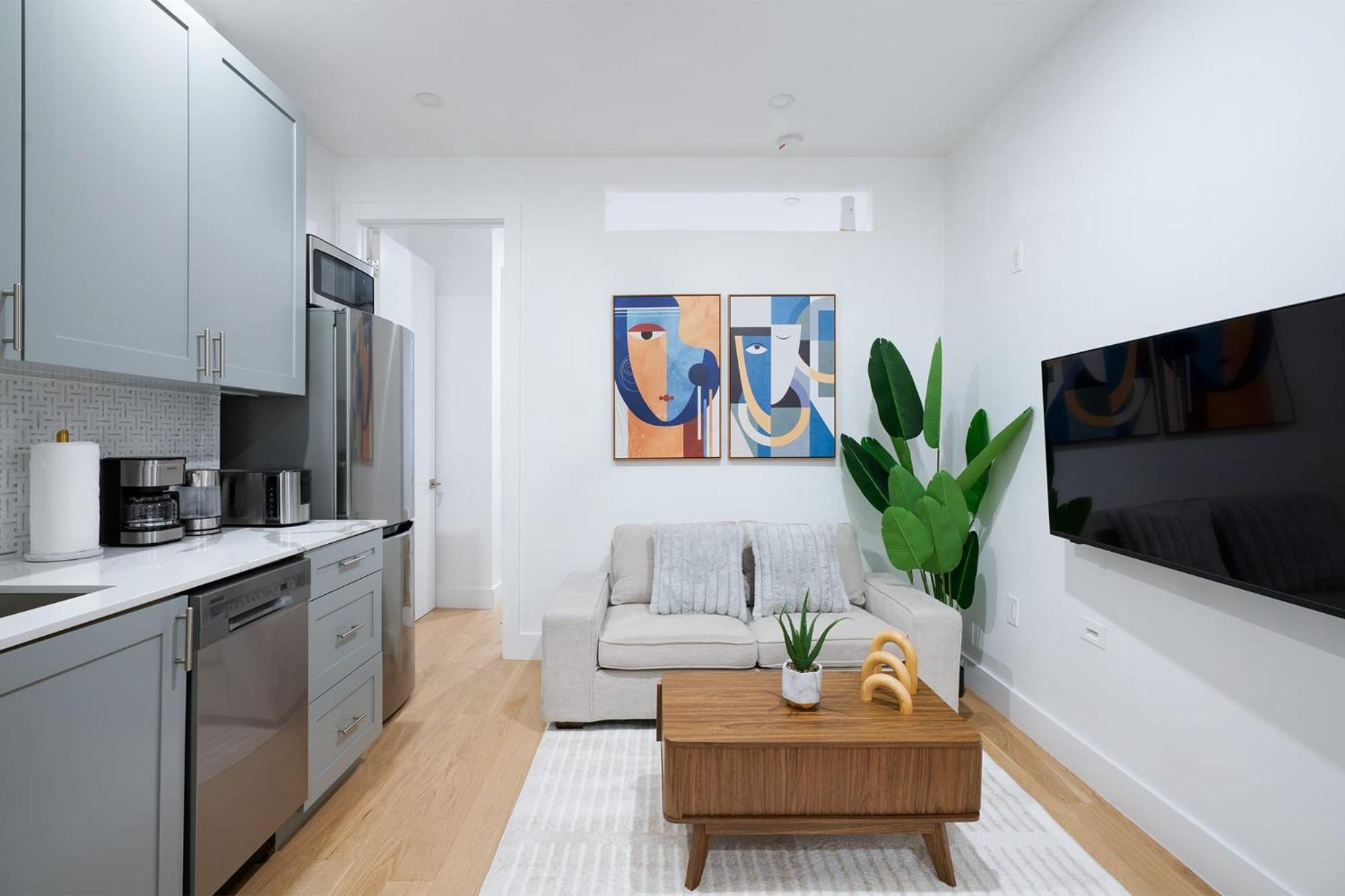 1290-3 New Renovated 2 Bedrooms In Ues